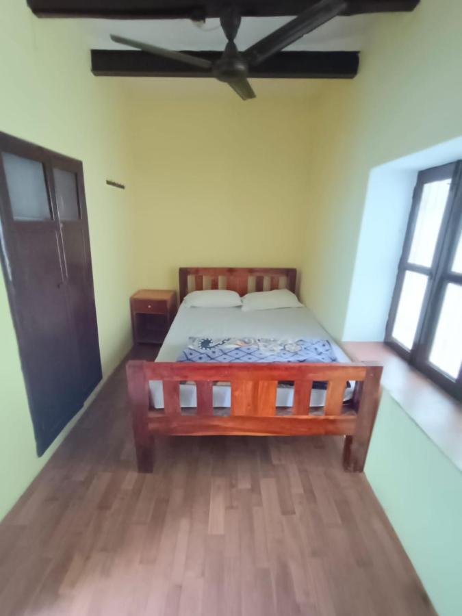 Sankardev Guest House D24 35 พาราณสี ภายนอก รูปภาพ
