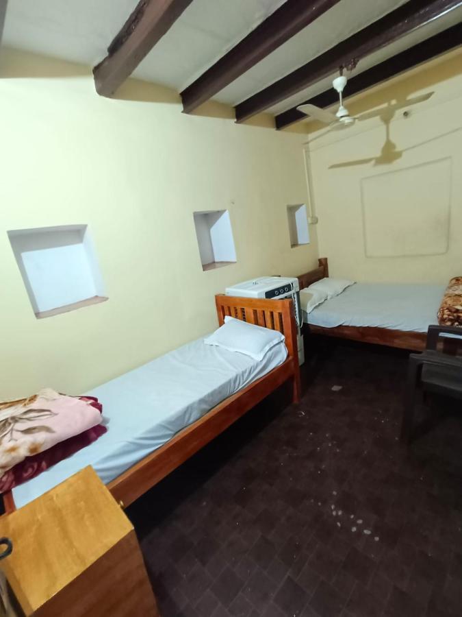 Sankardev Guest House D24 35 พาราณสี ภายนอก รูปภาพ
