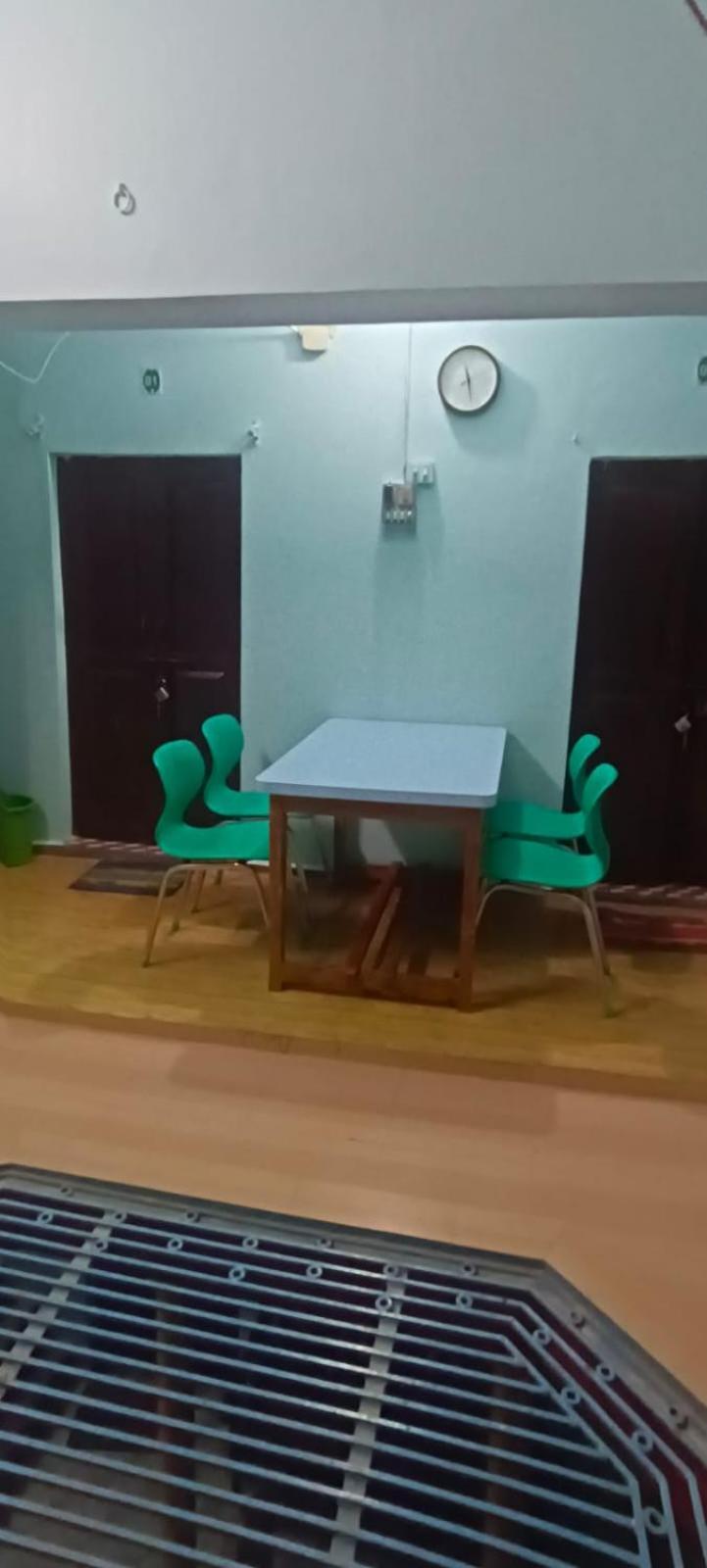Sankardev Guest House D24 35 พาราณสี ภายนอก รูปภาพ